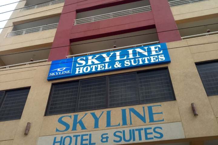 Skyline Hotel & Suites
