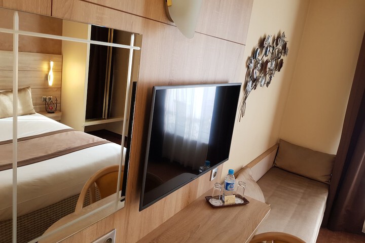 Room 13 of 75