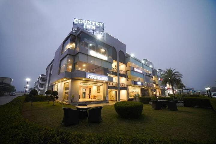 Hotel 19 of 21