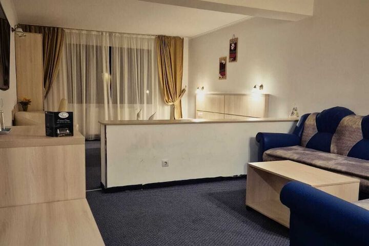 Room 40 of 90