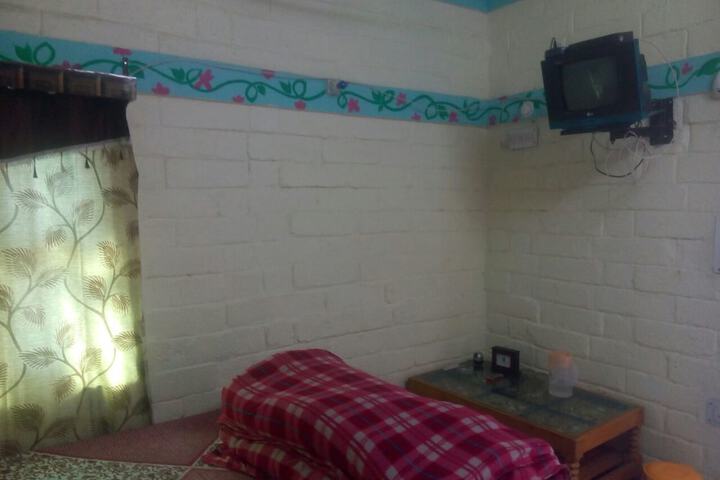 Room 5 of 7