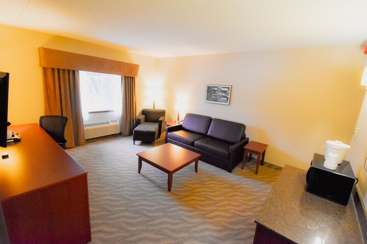 Room 19 of 42