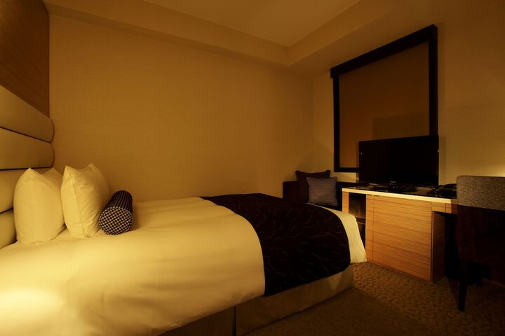 Room 11 of 72