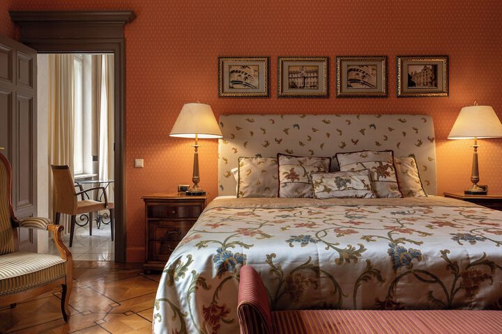 Room 25 of 75
