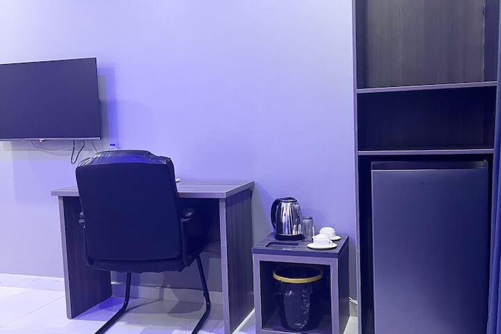 Room 8 of 36