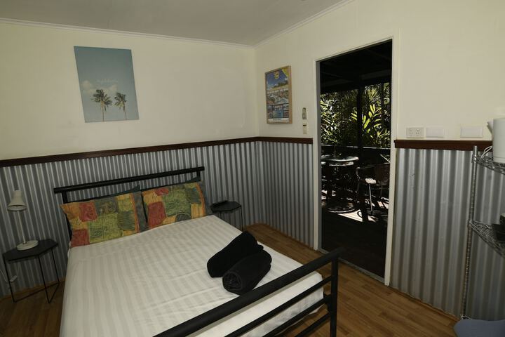 Room 9 of 39