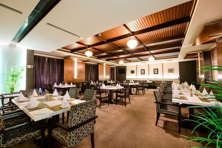 Dining Photos