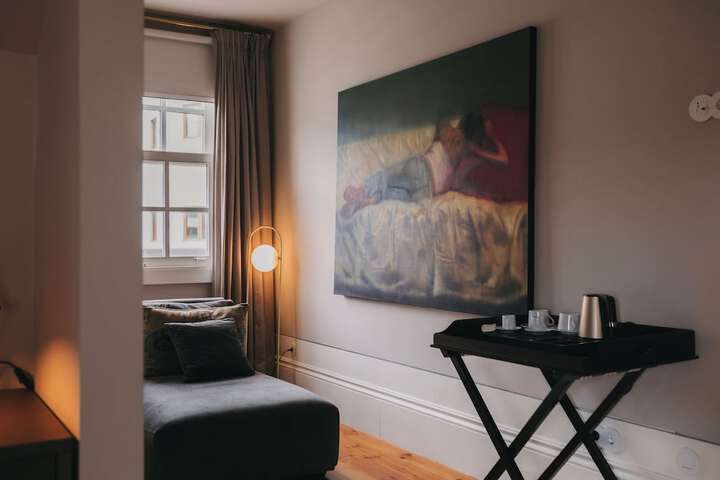 Room 18 of 147