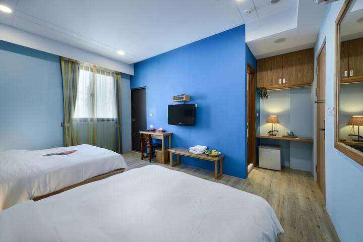 Room 12 of 75