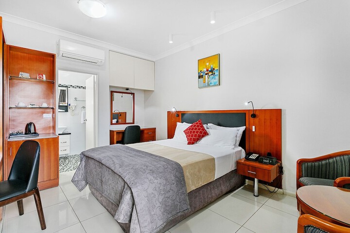 Room 3 of 55