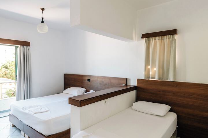 Room 13 of 88