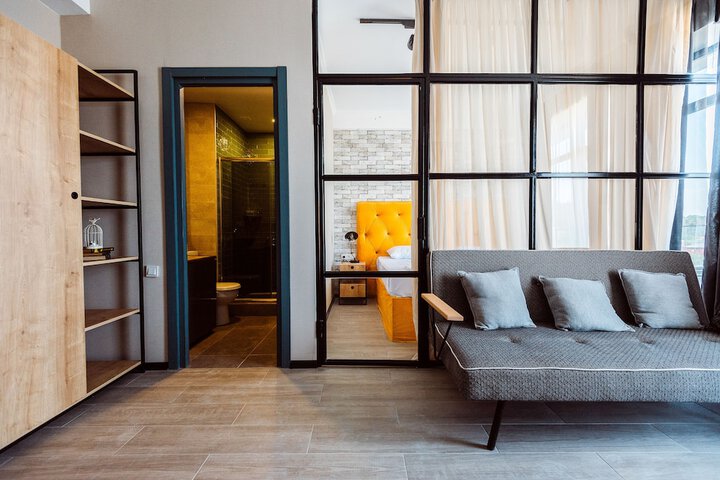 Room 40 of 42