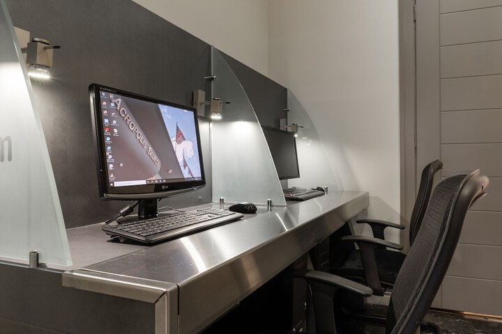 Guest Lobby