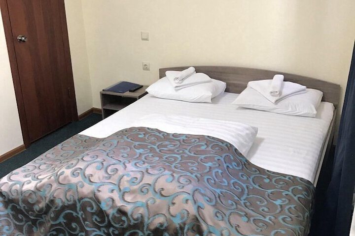 Room 10 of 21