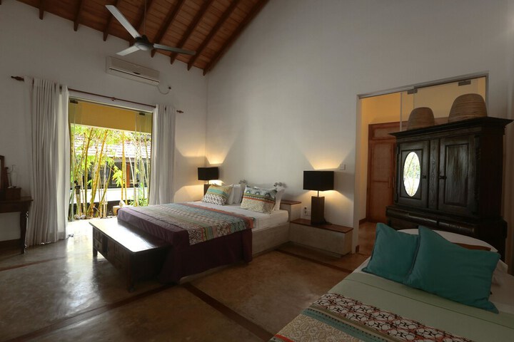 Room 6 of 72