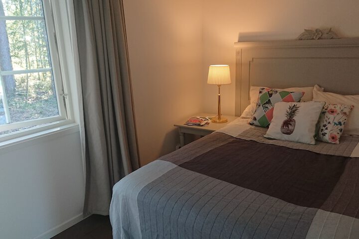 Room 6 of 46
