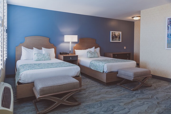 Double Accessible King Size Bed (5 of 6)