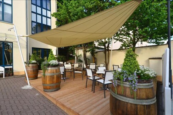 Terrace/Patio 63 of 68