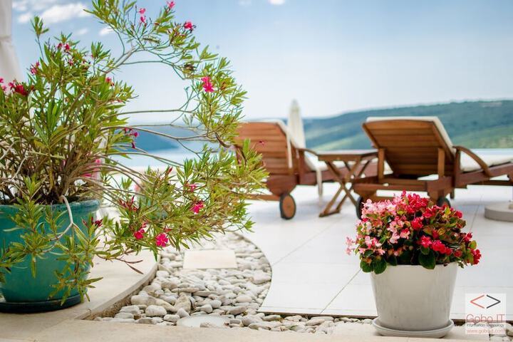 Terrace/Patio 58 of 63