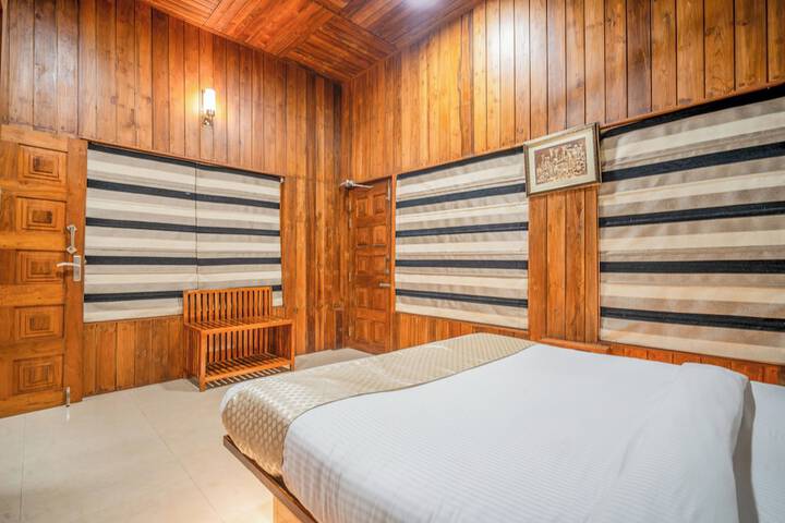 Room 3 of 85