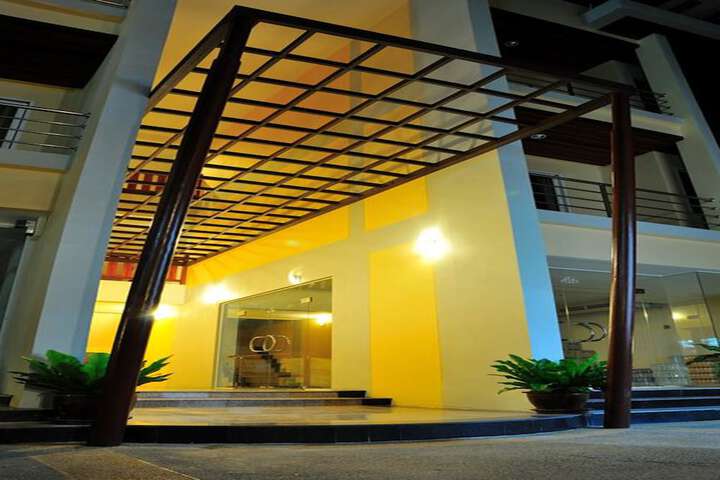 Hotel 23 of 32