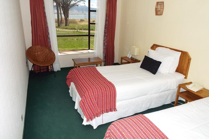 Room 10 of 80