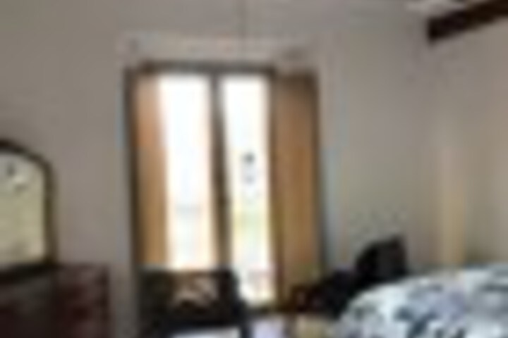 Room 26 of 162