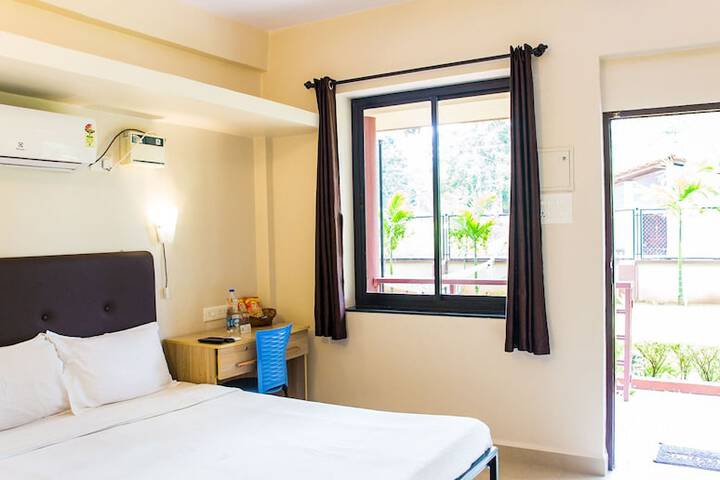 Room 28 of 86