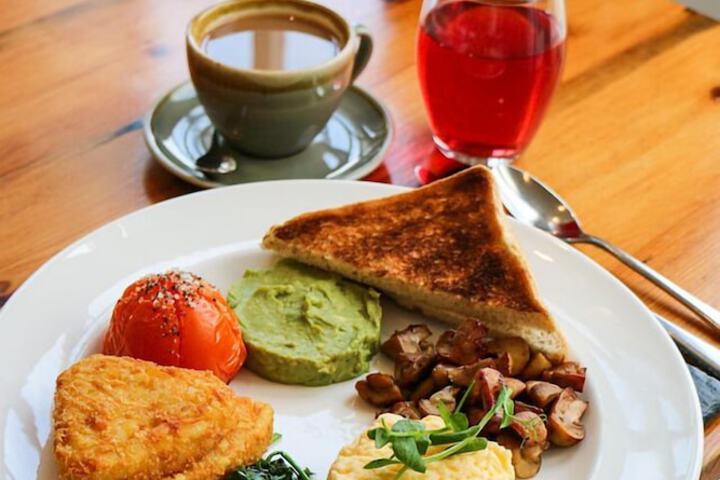 Breakfast/Coffee Service 87 of 94