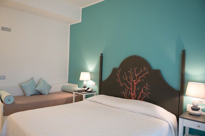 Room 19 of 85