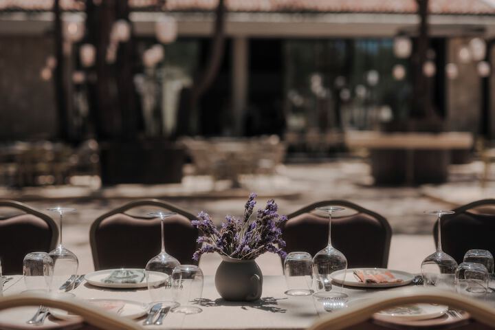 Dining 51 of 66