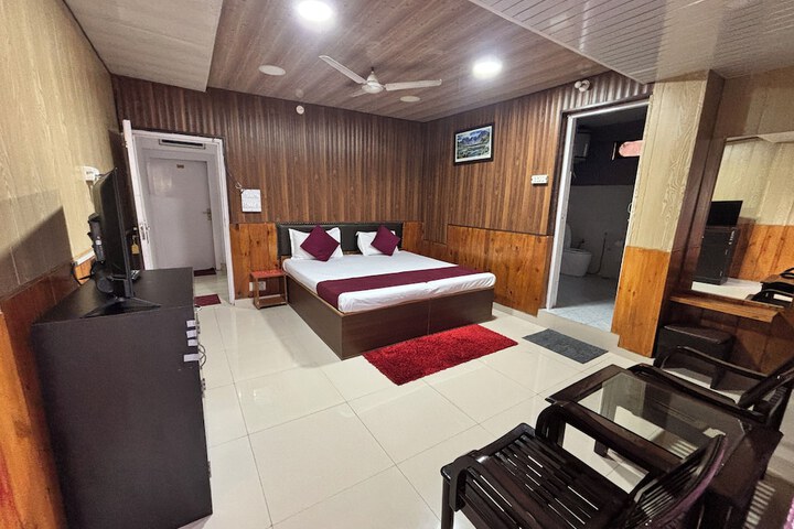 Room 34 of 57