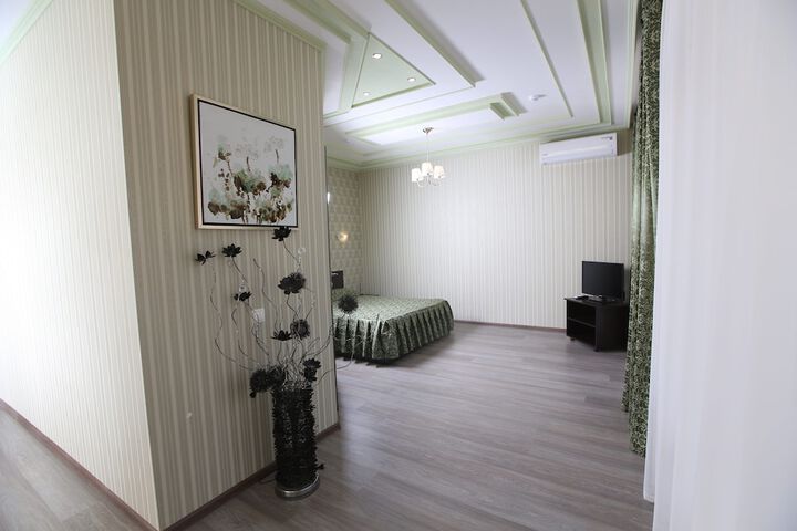 Room 43 of 86