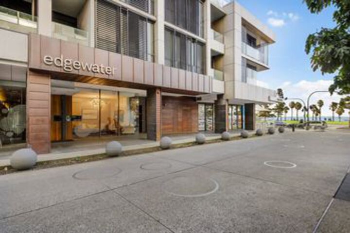 Hotel 7 of 12
