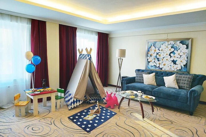 Room 48 of 325