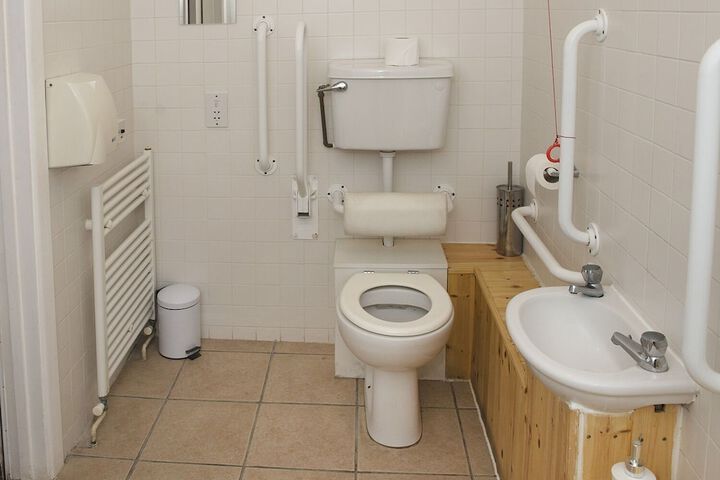 Room 8 of 25