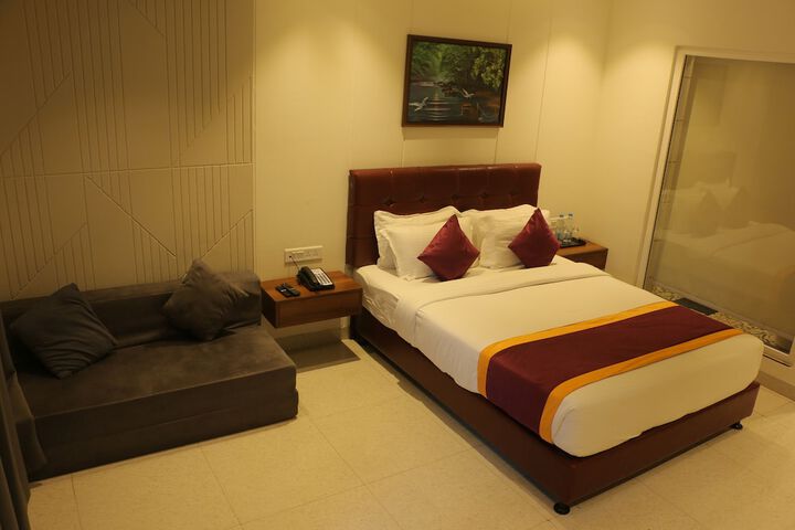 Room 17 of 53