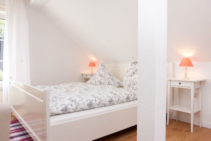 Room 5 of 23