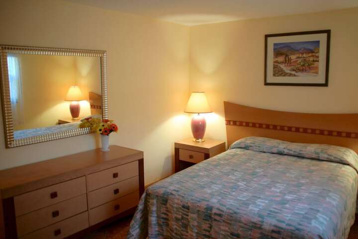 Room 12 of 48