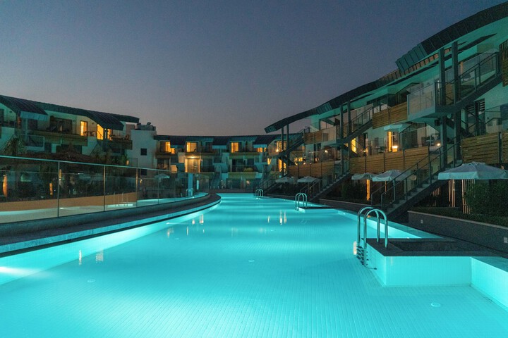 Pool 119 of 251