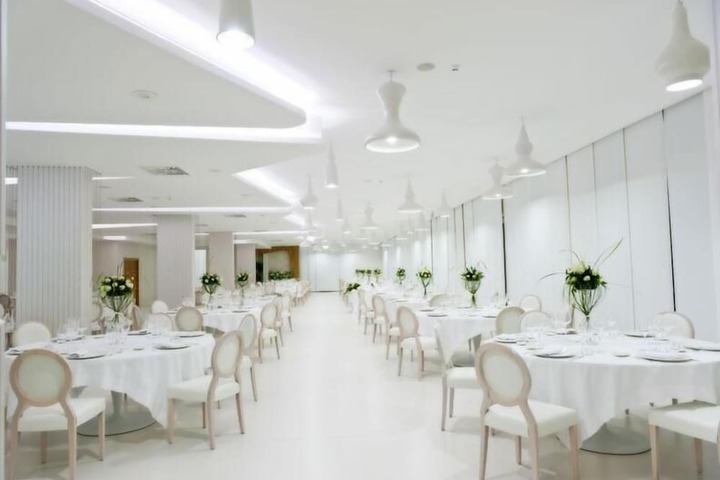 Ballroom/Hall 61 of 68