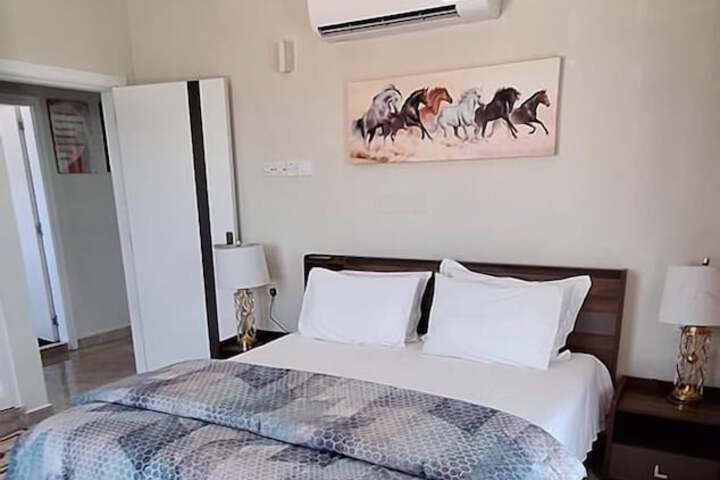Room 5 of 41