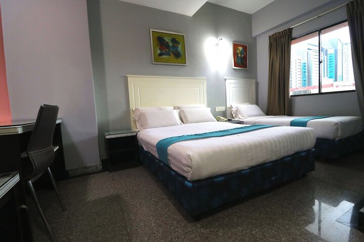 Room 44 of 61