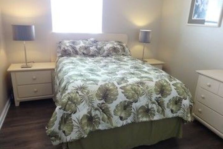Room 8 of 43