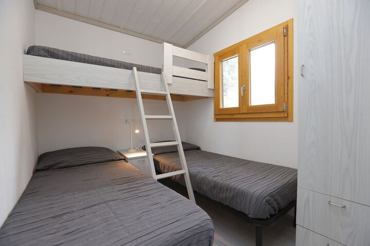 Room 14 of 79