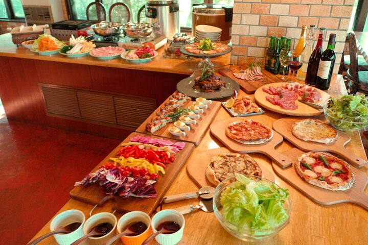 Dining 6 of 18
