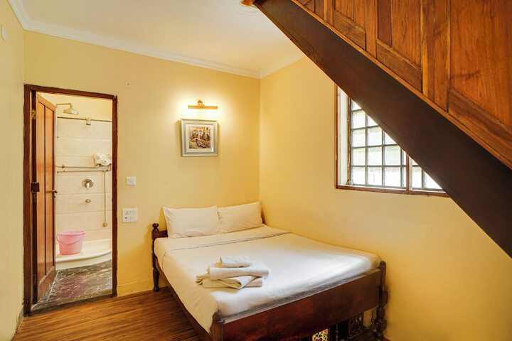 Room 53 of 113