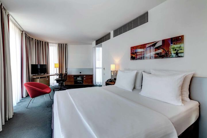 Room 14 of 61