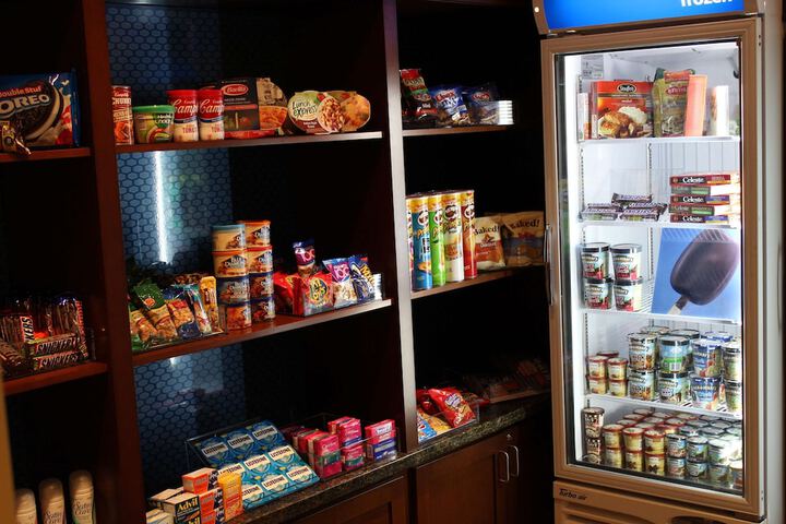 Snack bar