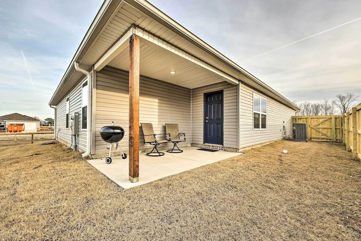 Exterior of Siloam Springs Home Close to Parks & Trails!